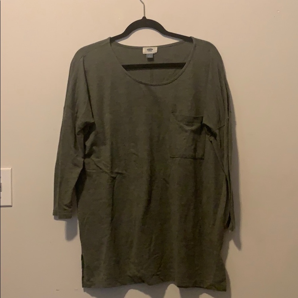 Long sleeve tee